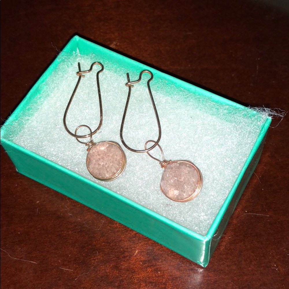 Dangle earrings